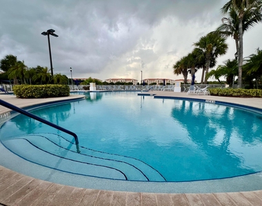 13 Harbour Isles Drive W - Photo Thumbnail 15