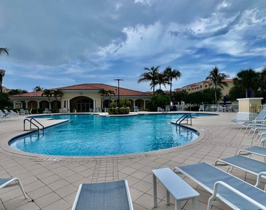 13 Harbour Isles Drive W - Photo Thumbnail 16