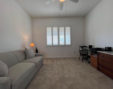 13 Harbour Isles Drive W - Photo Thumbnail 12