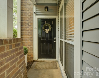 2506 Cranbrook Lane - Photo Thumbnail 2