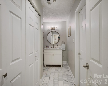 2506 Cranbrook Lane - Photo Thumbnail 30