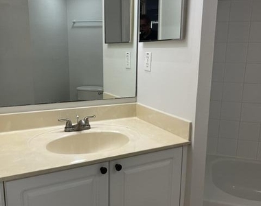 1200 Crestwood Court S - Photo Thumbnail 13