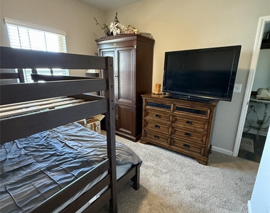 40250 Crooked Stick Drive - Photo Thumbnail 4