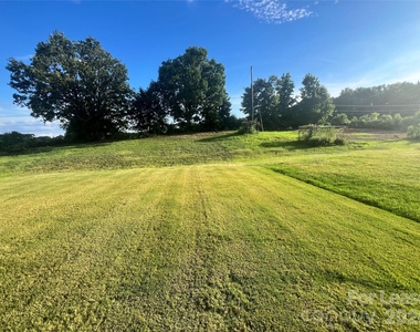 8010 Foxcroft Drive - Photo Thumbnail 23