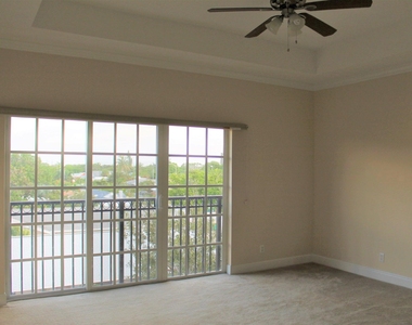 531 S Federal Highway - Photo Thumbnail 9