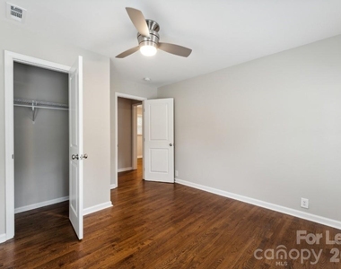 905 Clark Street - Photo Thumbnail 9