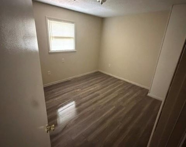 607 Legion Road - Photo Thumbnail 5