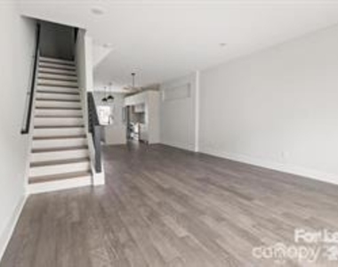 1212 Minter Place - Photo Thumbnail 13