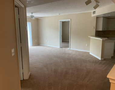 4163 N Haverhill Road - Photo Thumbnail 5