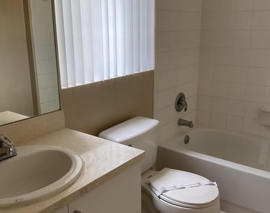 4163 N Haverhill Road - Photo Thumbnail 1