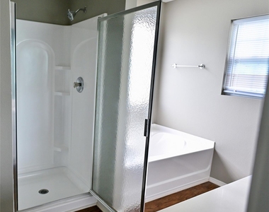 7404 Loyalist Street - Photo Thumbnail 15