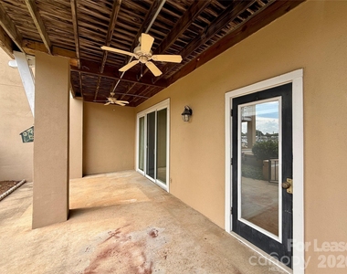 18009 Kings Point Drive - Photo Thumbnail 22