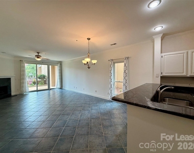 18009 Kings Point Drive - Photo Thumbnail 13
