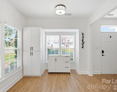 4084 Holly Villa Circle - Photo Thumbnail 15