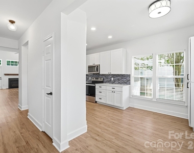 4084 Holly Villa Circle - Photo Thumbnail 16