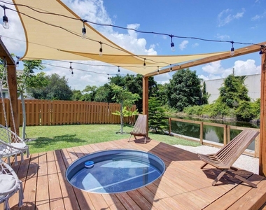 3026 Dunlin Road - Photo Thumbnail 7