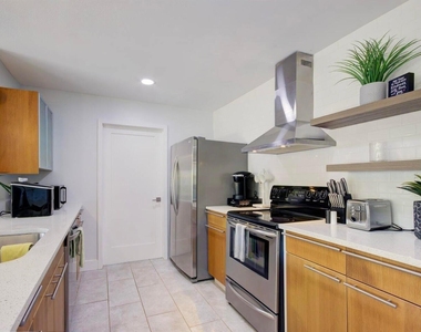 3026 Dunlin Road - Photo Thumbnail 24