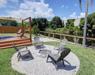 3026 Dunlin Road - Photo Thumbnail 8