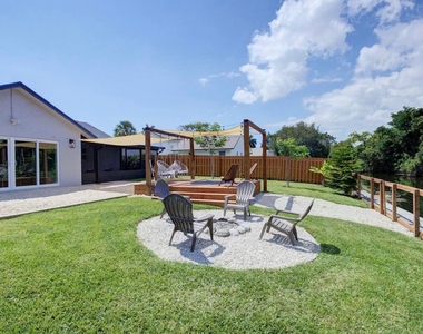 3026 Dunlin Road - Photo Thumbnail 9