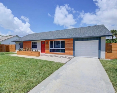 3026 Dunlin Road - Photo Thumbnail 2