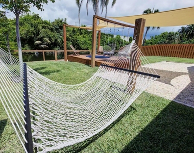 3026 Dunlin Road - Photo Thumbnail 5