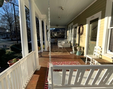 501 E Kingston Avenue - Photo Thumbnail 2