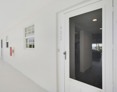 100 Waterway Road - Photo Thumbnail 23