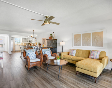 100 Waterway Road - Photo Thumbnail 5