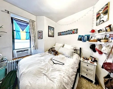 188 2nd Avenue - Photo Thumbnail 3