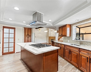 10123 Finch Ave - Photo Thumbnail 19