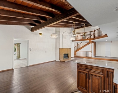 10123 Finch Ave - Photo Thumbnail 21