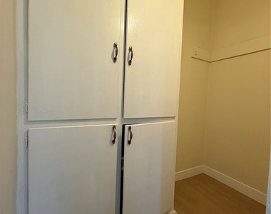 5719 Noel Drive - Photo Thumbnail 14
