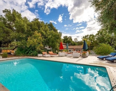 820 Foothill Lane - Photo Thumbnail 27