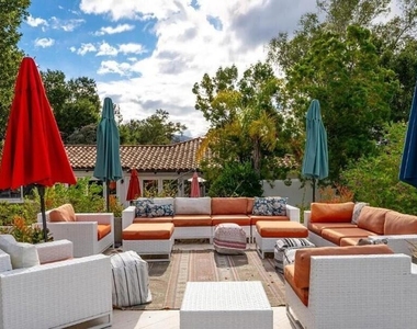 820 Foothill Lane - Photo Thumbnail 26