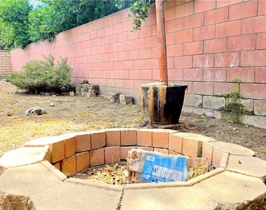 182 E Green Street - Photo Thumbnail 18