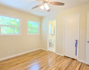 182 E Green Street - Photo Thumbnail 11