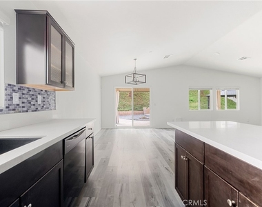 33101 Big Range Drive - Photo Thumbnail 16