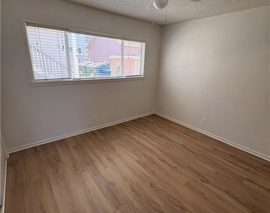 141 S Myers St - Photo Thumbnail 5