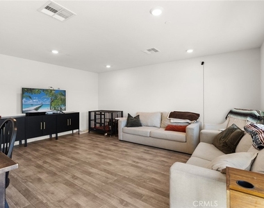 30851 Le Baron Court - Photo Thumbnail 11