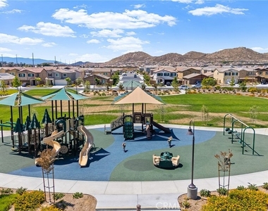 30851 Le Baron Court - Photo Thumbnail 34