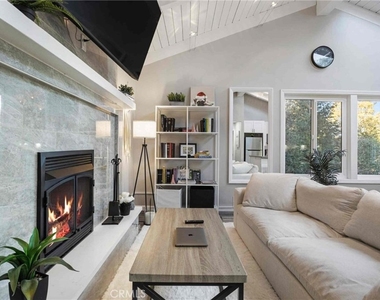 24649 Valle Drive - Photo Thumbnail 4