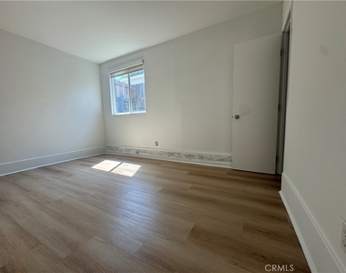 17455 Bullock Street - Photo Thumbnail 13