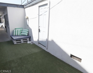 429 1/2 28th St. - Photo Thumbnail 25