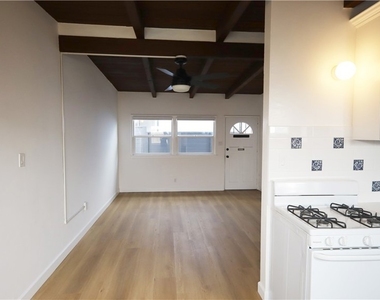 429 1/2 28th St. - Photo Thumbnail 11
