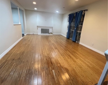 27909 Wellston - Photo Thumbnail 3