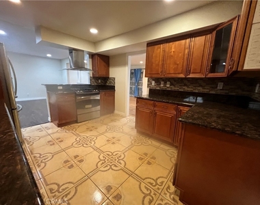 27909 Wellston - Photo Thumbnail 1
