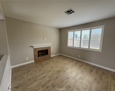 7030 Fontaine - Photo Thumbnail 7