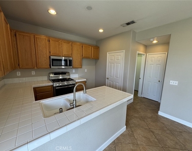 7030 Fontaine - Photo Thumbnail 10