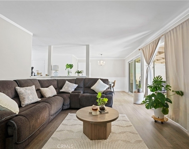 1112 E Avenue J4 - Photo Thumbnail 7