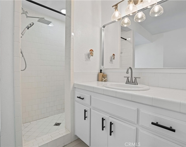 1112 E Avenue J4 - Photo Thumbnail 12